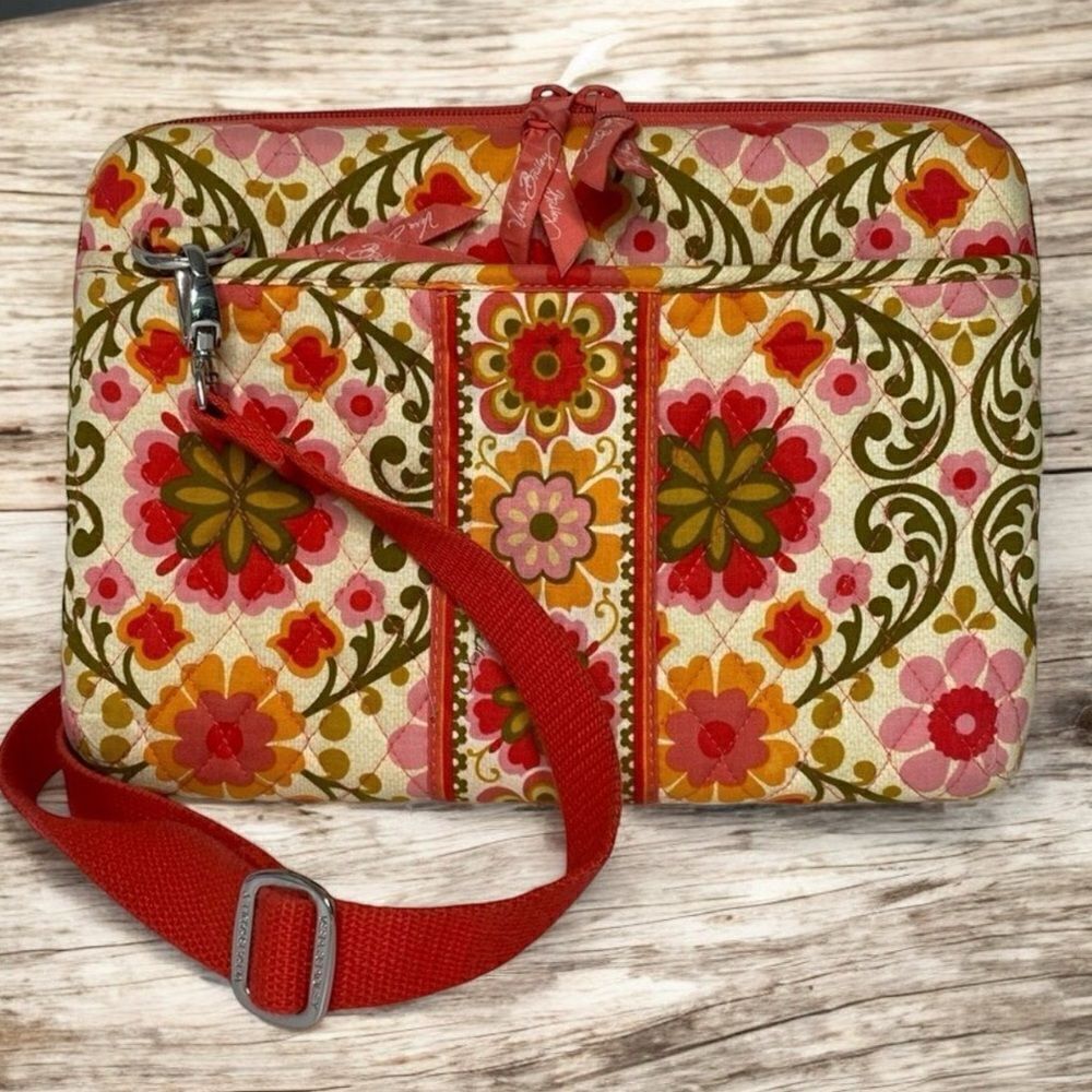 VERA BRADLEY Hardshell 'Folkloric; Pattern iPad Case